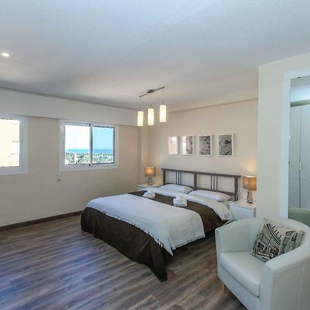 Apartment Malvarrosa Beach Cavite Valencia Luaran gambar
